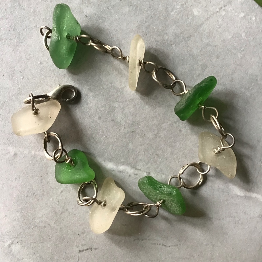 Green and White Sea Glass Bracelet